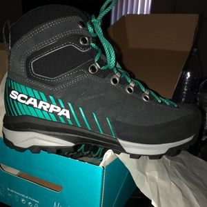 Scarpa women’s hiking boots